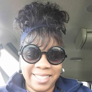 Meet your Posher, Michele